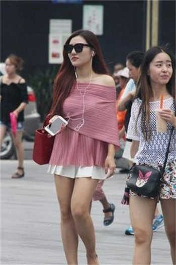 央视杨柳的五个妻子图片