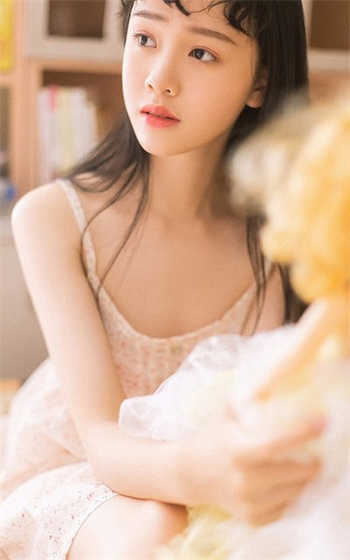 结婚夜四男共享一女