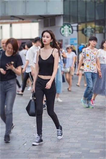 附近哪里有泡妞的店