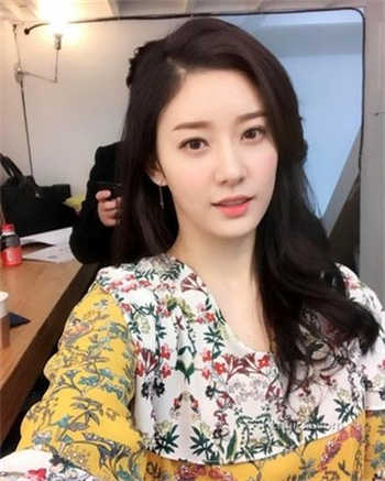 抖音天天喝酒女的