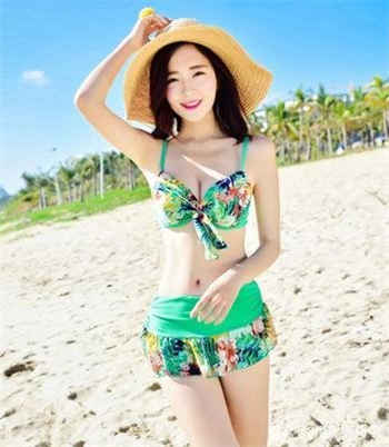 女军官萧燕秦局长