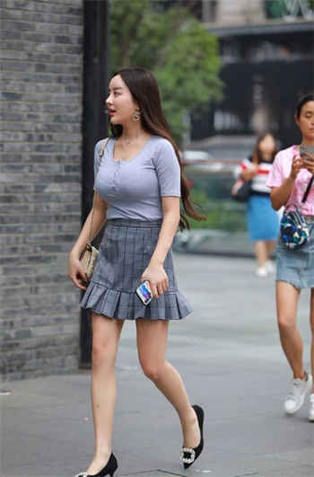 阿德征服五部曲