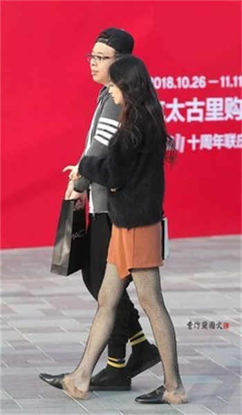 办公室文员的沦陷冯蕊