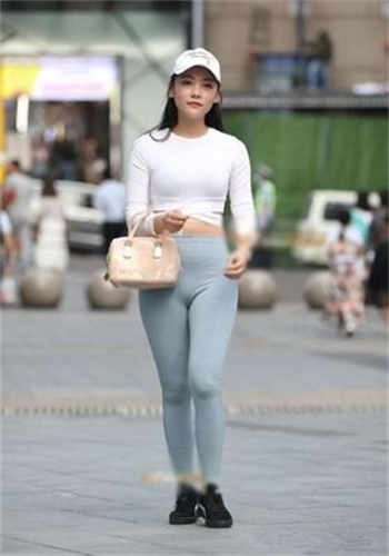 美女直播贩黄软件