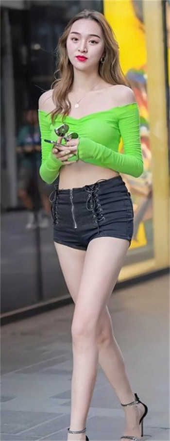 徐欣ps掉所有衣服
