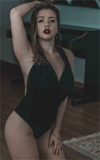 逃婚王妃一抹初晴