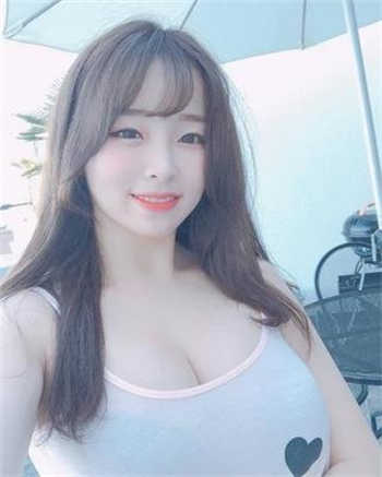 rct402女的是谁
